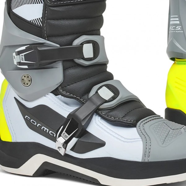 Forma Pilot Grey Boots