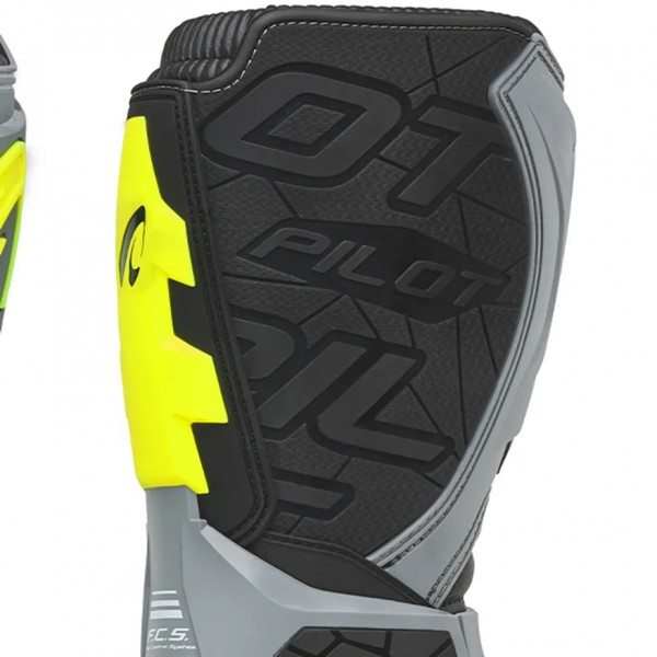 Forma Pilot Grey Boots