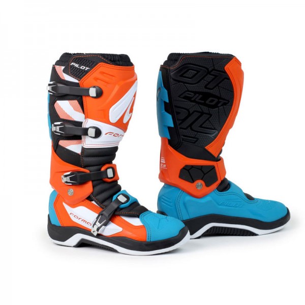 FORMA PILOT WHITE ORANGE AQUA BOOTS