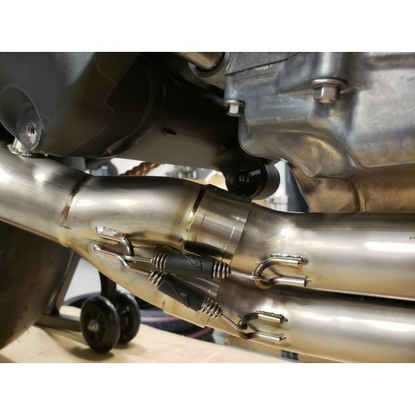 Graves Motorsports Kawasaki Works Carbon Full Exhaust System Link For Kawasaki Zx-10Rr 2016-2019 Part # EXK-19ZX1-FTCW2